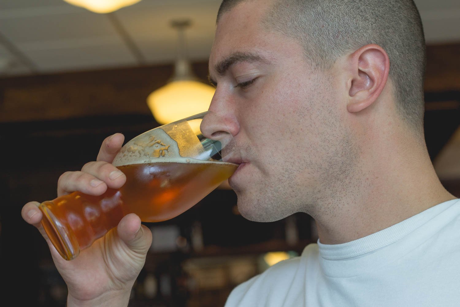 How-to-taste-beer-drink