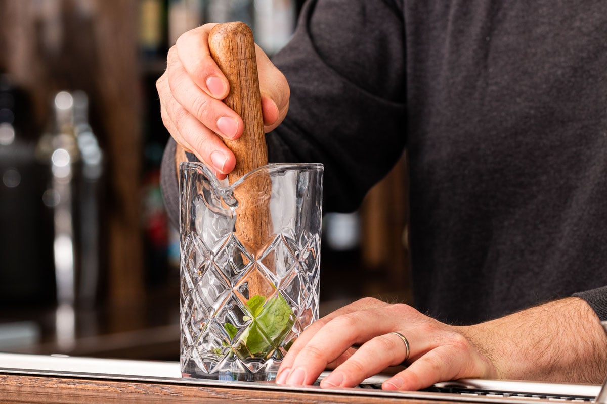 How To Muddle Cocktail Ingredients