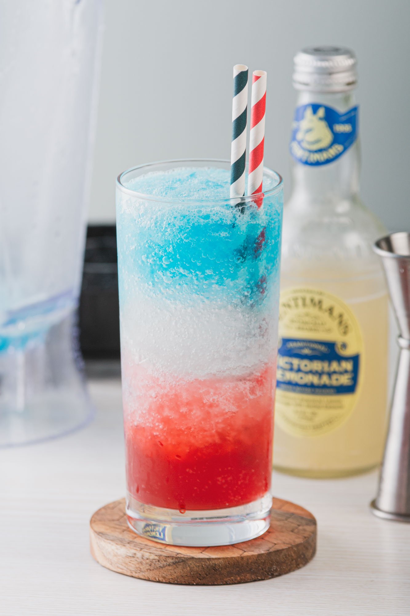 4th of July cocktail star spangled slushie