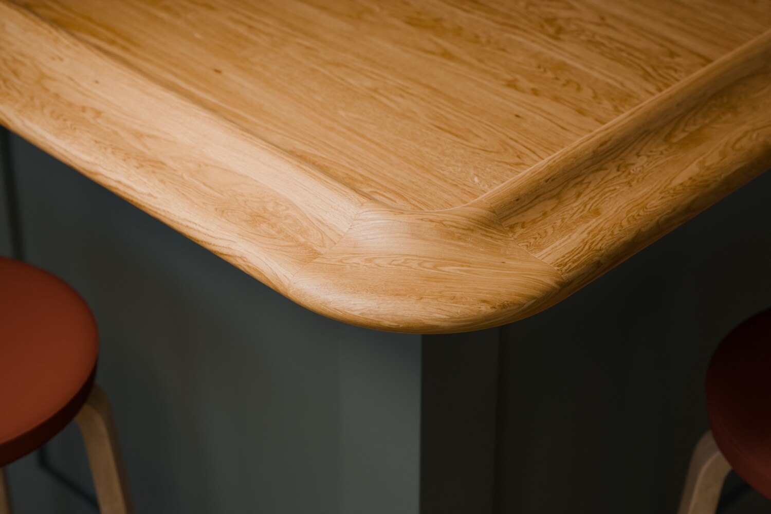 Choosing and Installing Wooden Bar Rail Molding: A Complete Guide